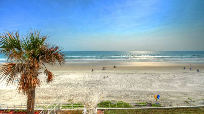 <b>Best Western Aku Tiki Inn Room</b>. Images powered by <a href="https://iceportal.shijigroup.com/" title="IcePortal" target="_blank">IcePortal</a>.