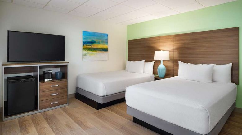 <b>Best Western Naples Inn & Suites Room</b>. Images powered by <a href="https://iceportal.shijigroup.com/" title="IcePortal" target="_blank">IcePortal</a>.