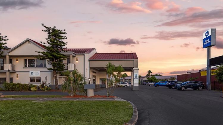 Best Western Space Shuttle Inn Exterior