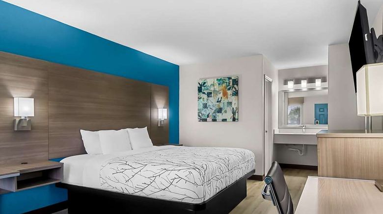<b>Best Western Starke Room</b>. Images powered by <a href="https://iceportal.shijigroup.com/" title="IcePortal" target="_blank">IcePortal</a>.