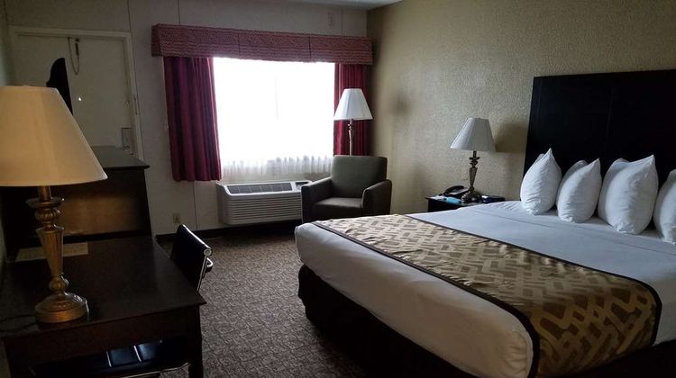 Best Western Crossroads Inn Room