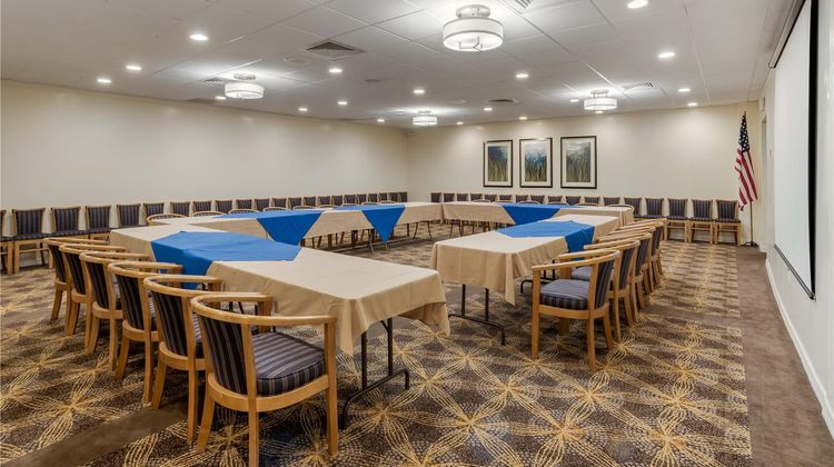 Best Western Crossroads Inn Meeting