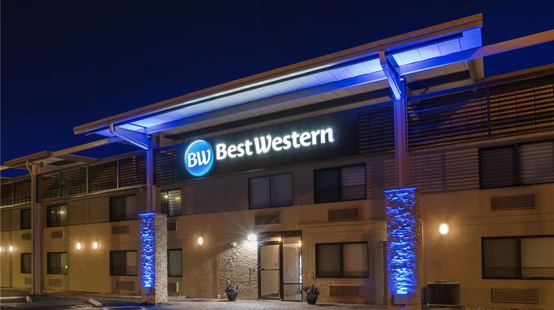 Best Western Crossroads Inn Exterior. Images powered by <a href="https://iceportal.shijigroup.com" target="_blank" rel="noopener">Ice Portal</a>.