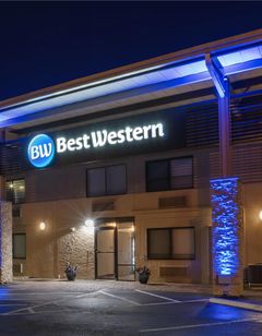 Best Western Crossroads Inn
