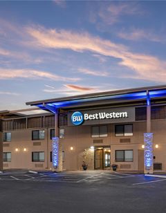 Best Western Crossroads Inn