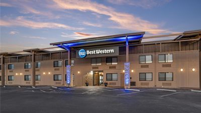 Best Western Crossroads Inn