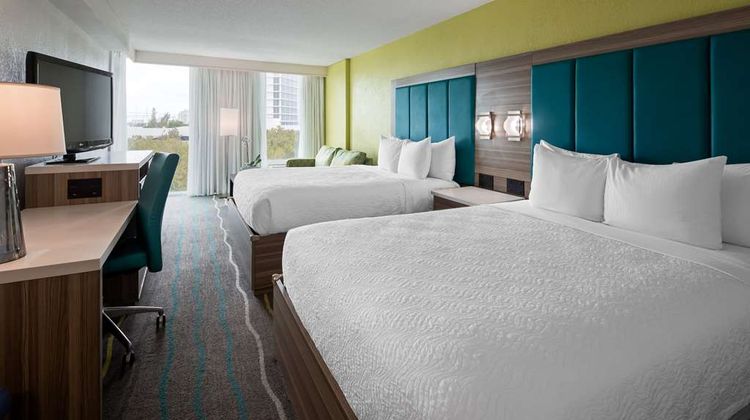 Best Western Plus Oceanside Inn Room