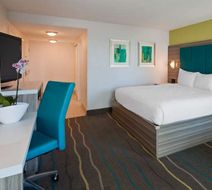 Best Western Plus Oceanside Inn Room