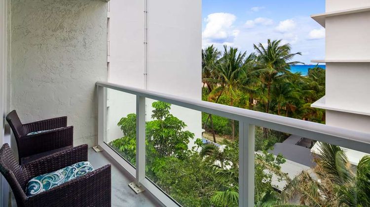 Best Western Plus Oceanside Inn Room