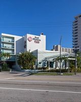 Best Western Plus Oceanside Inn
