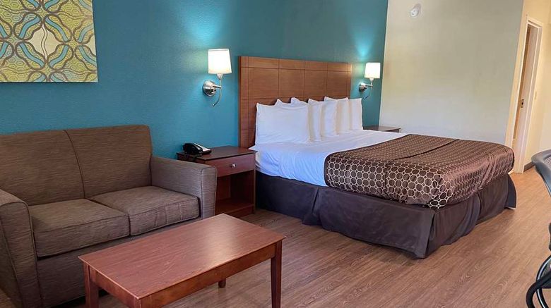 <b>Best Western Tallahassee Downtown Room</b>. Images powered by <a href="https://iceportal.shijigroup.com/" title="IcePortal" target="_blank">IcePortal</a>.