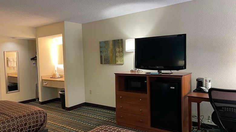 <b>Best Western Tallahassee Downtown Room</b>. Images powered by <a href="https://iceportal.shijigroup.com/" title="IcePortal" target="_blank">IcePortal</a>.