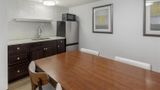 Best Western Palm Beach Lakes Room