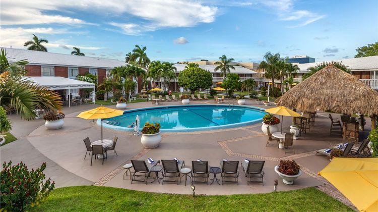 Best Western Palm Beach Lakes Pool