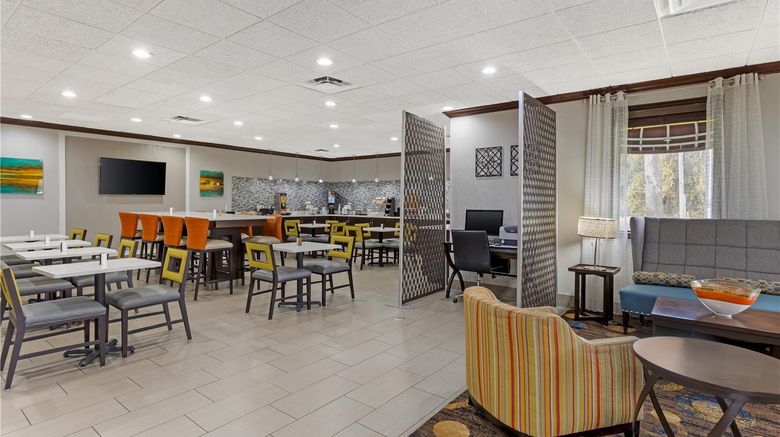 <b>Best Western Inn of Palatka Lobby</b>. Images powered by <a href="https://iceportal.shijigroup.com/" title="IcePortal" target="_blank">IcePortal</a>.