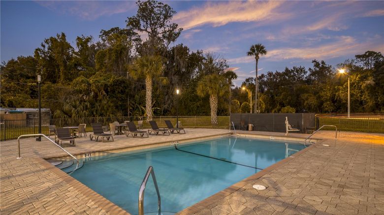 <b>Best Western Inn of Palatka Pool</b>. Images powered by <a href="https://iceportal.shijigroup.com/" title="IcePortal" target="_blank">IcePortal</a>.