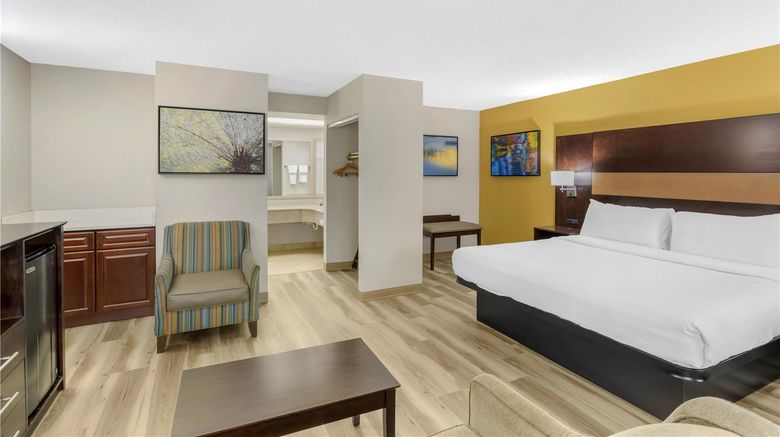<b>Best Western Inn of Palatka Room</b>. Images powered by <a href="https://iceportal.shijigroup.com/" title="IcePortal" target="_blank">IcePortal</a>.