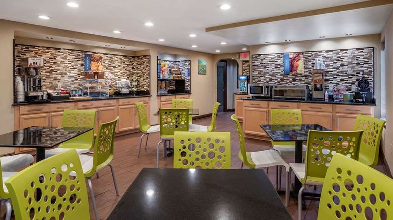 <b>Best Western Apalach Inn Restaurant</b>. Images powered by <a href="https://iceportal.shijigroup.com/" title="IcePortal" target="_blank">IcePortal</a>.