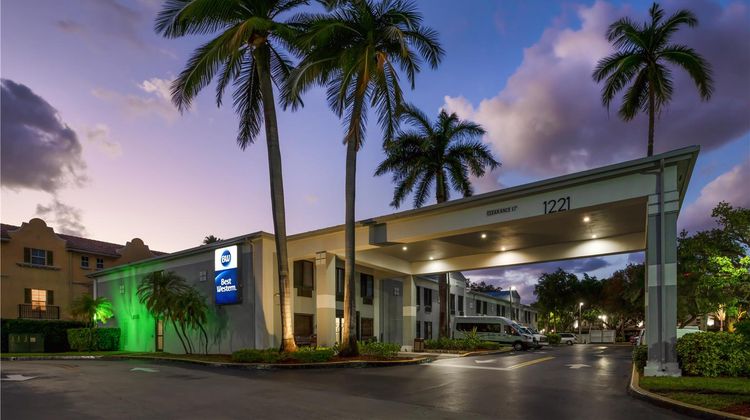 Best Western Plus Ft Lauderdale AP Cruis Exterior