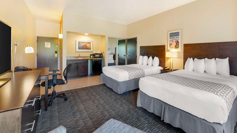 <b>Best Western Naples Plaza Hotel Room</b>. Images powered by <a href="https://iceportal.shijigroup.com/" title="IcePortal" target="_blank">IcePortal</a>.
