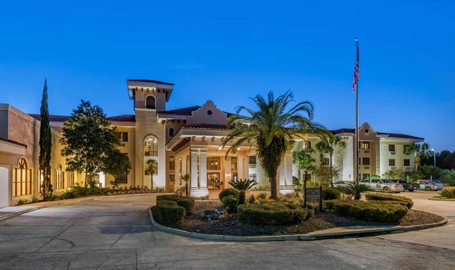 Best Western Gateway Grand Exterior