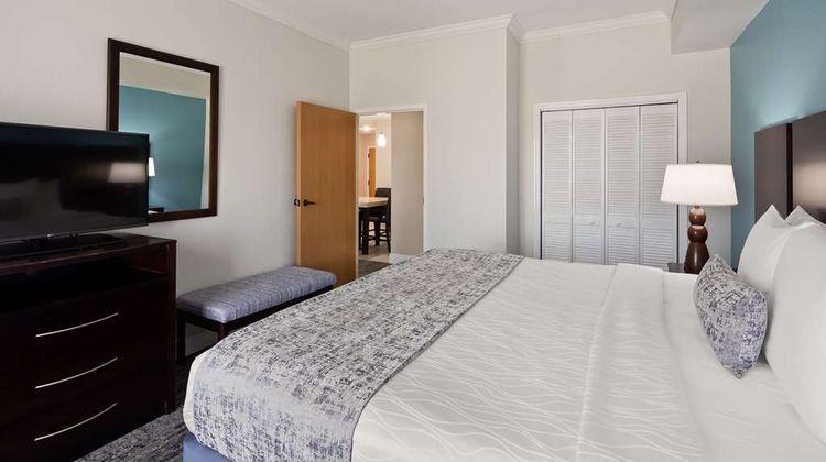 Best Western Plus Ambassador Suites Suite