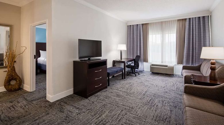 <b>Best Western Plus Ambassador Suites Suite</b>. Images powered by <a href="https://iceportal.shijigroup.com/" title="IcePortal" target="_blank">IcePortal</a>.