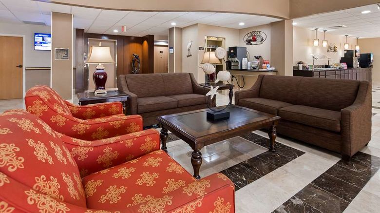 <b>Best Western Plus Ambassador Suites Lobby</b>. Images powered by <a href="https://iceportal.shijigroup.com/" title="IcePortal" target="_blank">IcePortal</a>.