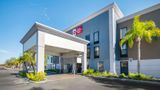 Best Western Plus Universal Inn Exterior