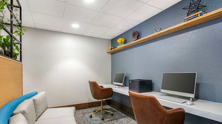 <b>Best Western Plus Universal Inn Other</b>. Images powered by <a href="https://iceportal.shijigroup.com/" title="IcePortal" target="_blank">IcePortal</a>.