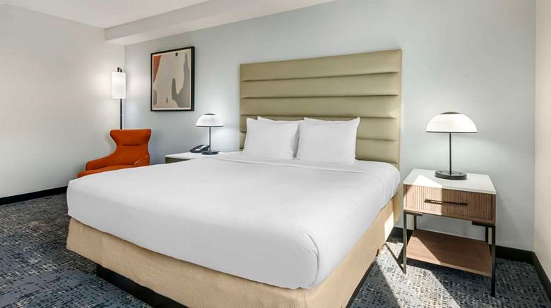 <b>Best Western Plus Universal Inn Room</b>. Images powered by <a href="https://iceportal.shijigroup.com/" title="IcePortal" target="_blank">IcePortal</a>.