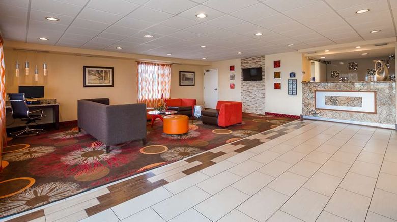 <b>Best Western of Clewiston Lobby</b>. Images powered by <a href="https://iceportal.shijigroup.com/" title="IcePortal" target="_blank">IcePortal</a>.