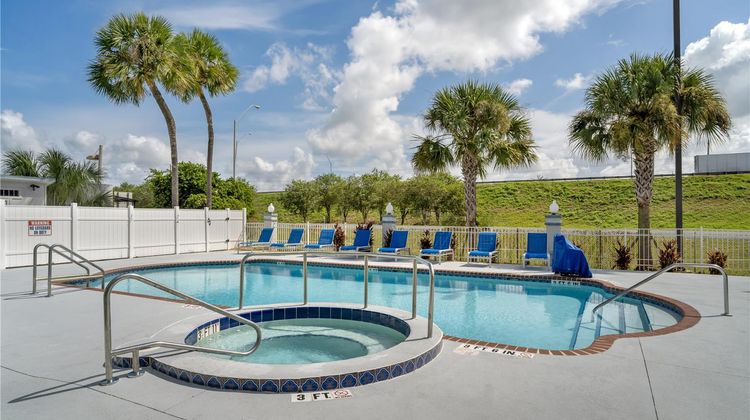 Best Western Ocala Park Centre Pool