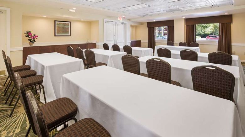 <b>Best Western Plus Deerfield Beach Hotel Meeting</b>. Images powered by <a href="https://iceportal.shijigroup.com/" title="IcePortal" target="_blank">IcePortal</a>.