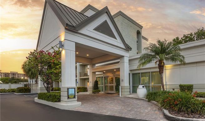 Best Western Plus North Miami/BalHarbour Exterior