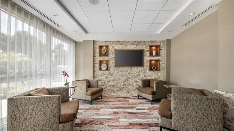 <b>Best Western Plus North Miami/BalHarbour Lobby</b>. Images powered by <a href="https://iceportal.shijigroup.com/" title="IcePortal" target="_blank">IcePortal</a>.