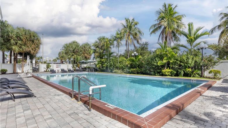<b>Best Western Plus North Miami/BalHarbour Pool</b>. Images powered by <a href="https://iceportal.shijigroup.com/" title="IcePortal" target="_blank">IcePortal</a>.