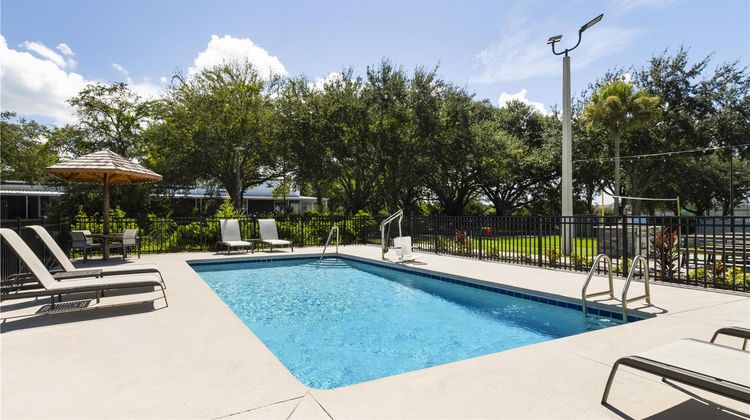 Best Western Auburndale Inn & Suites Pool