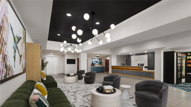 Best Western Auburndale Inn & Suites Lobby