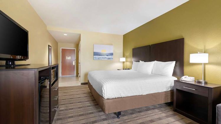 Best Western Edgewater Inn Room