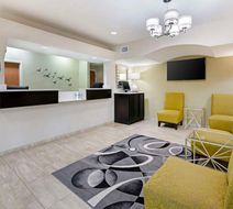 Best Western Edgewater Inn Lobby