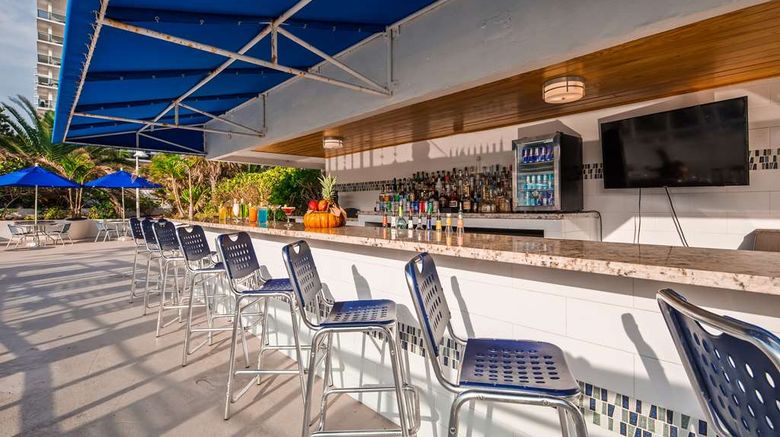 <b>Best Western Plus Atlantic Beach Resort Pool</b>. Images powered by <a href="https://iceportal.shijigroup.com/" title="IcePortal" target="_blank">IcePortal</a>.