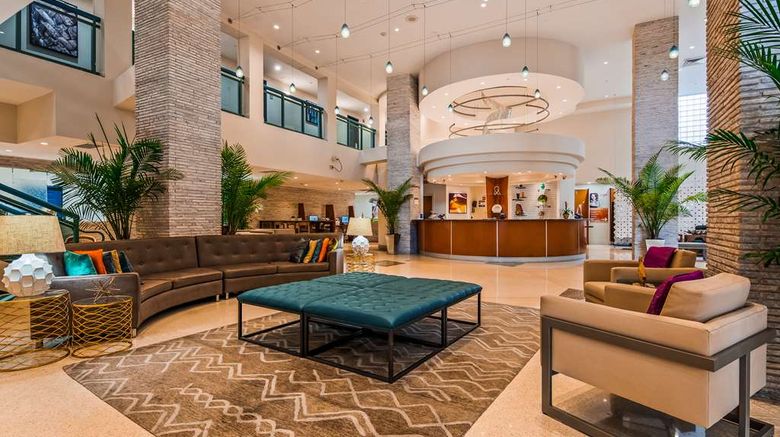 <b>Best Western Plus Atlantic Beach Resort Lobby</b>. Images powered by <a href="https://iceportal.shijigroup.com/" title="IcePortal" target="_blank">IcePortal</a>.