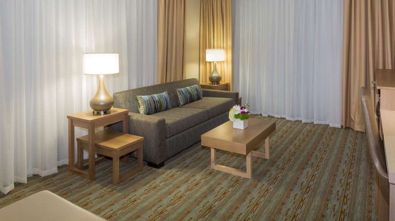 <b>Best Western Plus Atlantic Beach Resort Suite</b>. Images powered by <a href="https://iceportal.shijigroup.com/" title="IcePortal" target="_blank">IcePortal</a>.