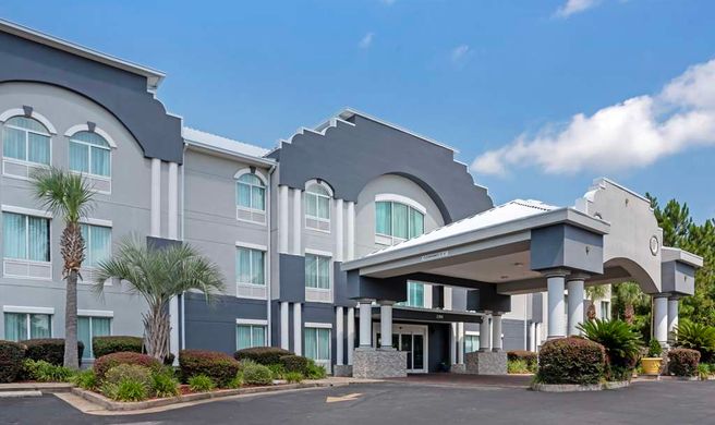 Best Western Plus Blue Angel Inn Exterior