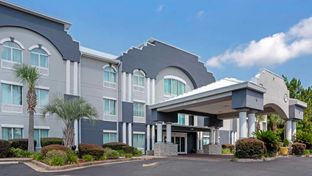 Best Western Plus Blue Angel Inn