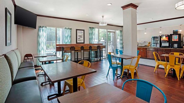<b>Best Western Plus Blue Angel Inn Restaurant</b>. Images powered by <a href="https://iceportal.shijigroup.com/" title="IcePortal" target="_blank">IcePortal</a>.