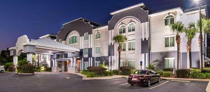 Best Western Plus Blue Angel Inn Exterior