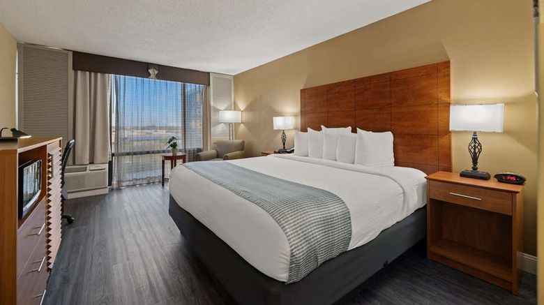 <b>Best Western Orlando Gateway Hotel Room</b>. Images powered by <a href="https://iceportal.shijigroup.com/" title="IcePortal" target="_blank">IcePortal</a>.