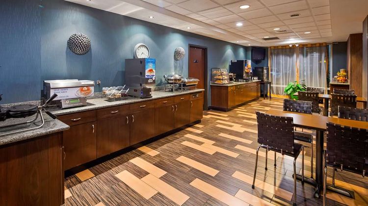 Best Western Plus Chain of Lakes Inn/Ste Restaurant
